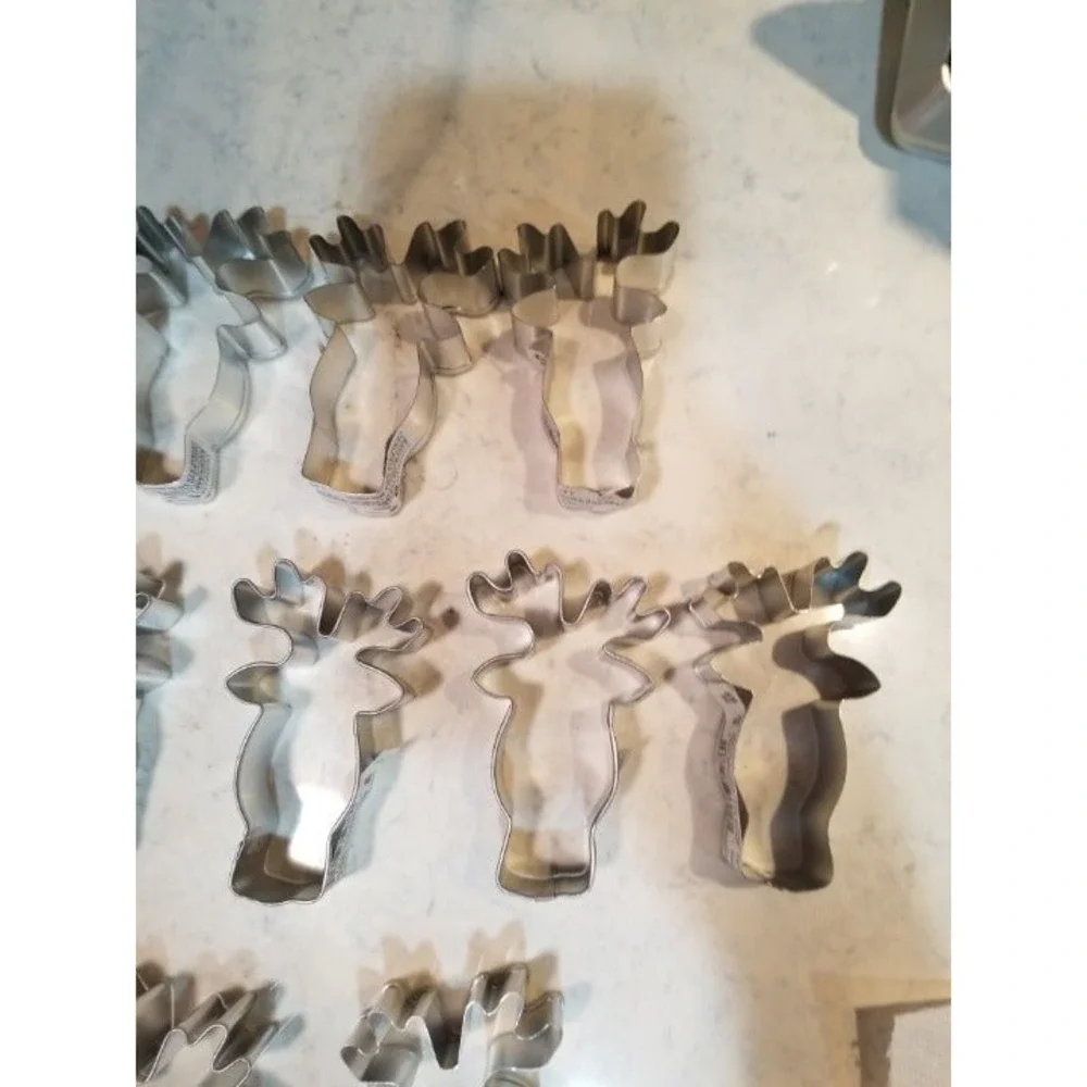 Set of 12 Metal Reindeer‎ Cookie Cutters